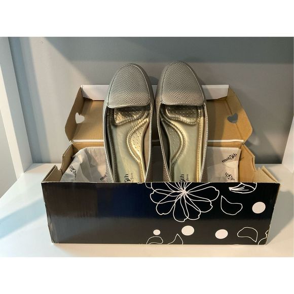 East 5th EF Eleanor - Picture 6 of 6